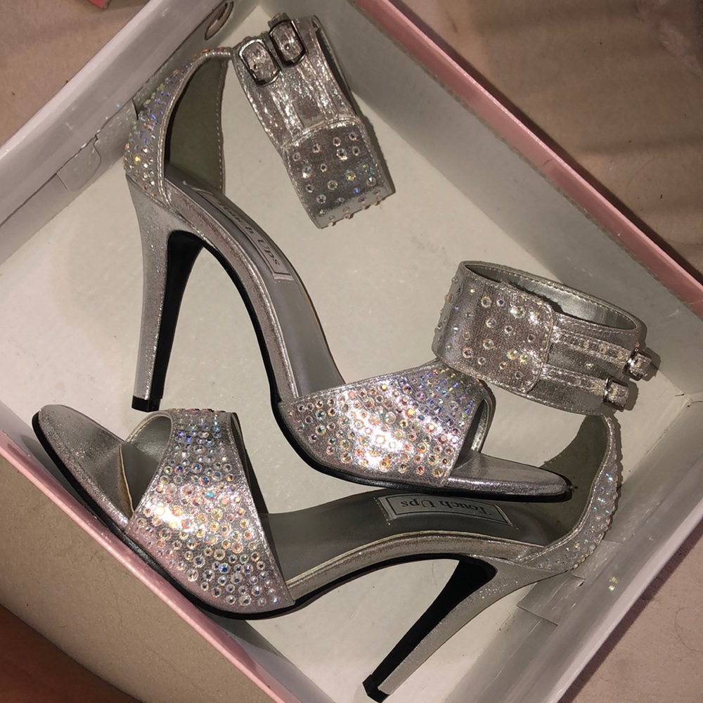 Silver rhinestone hills